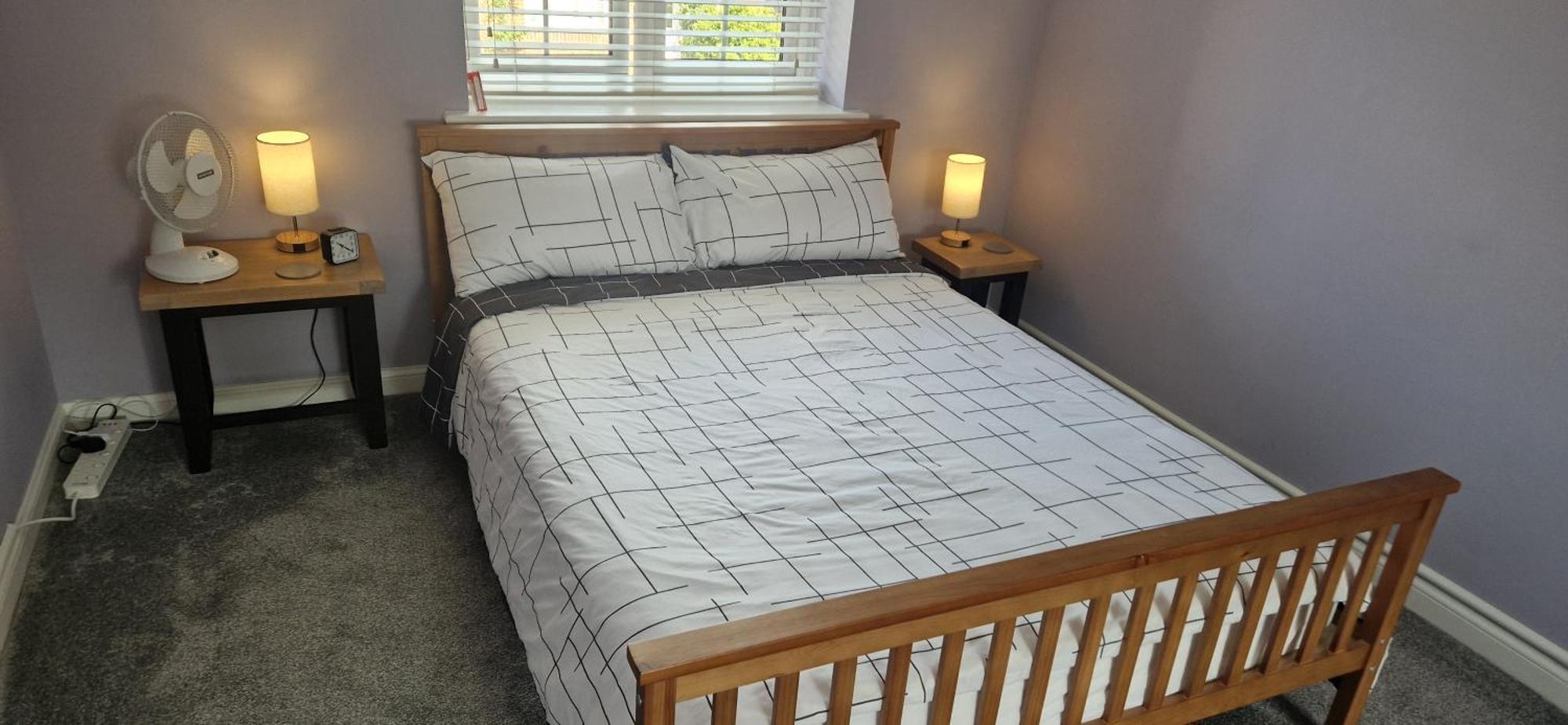 Double B&B Room In Southwater With Private Bathroom And Parking Экстерьер фото