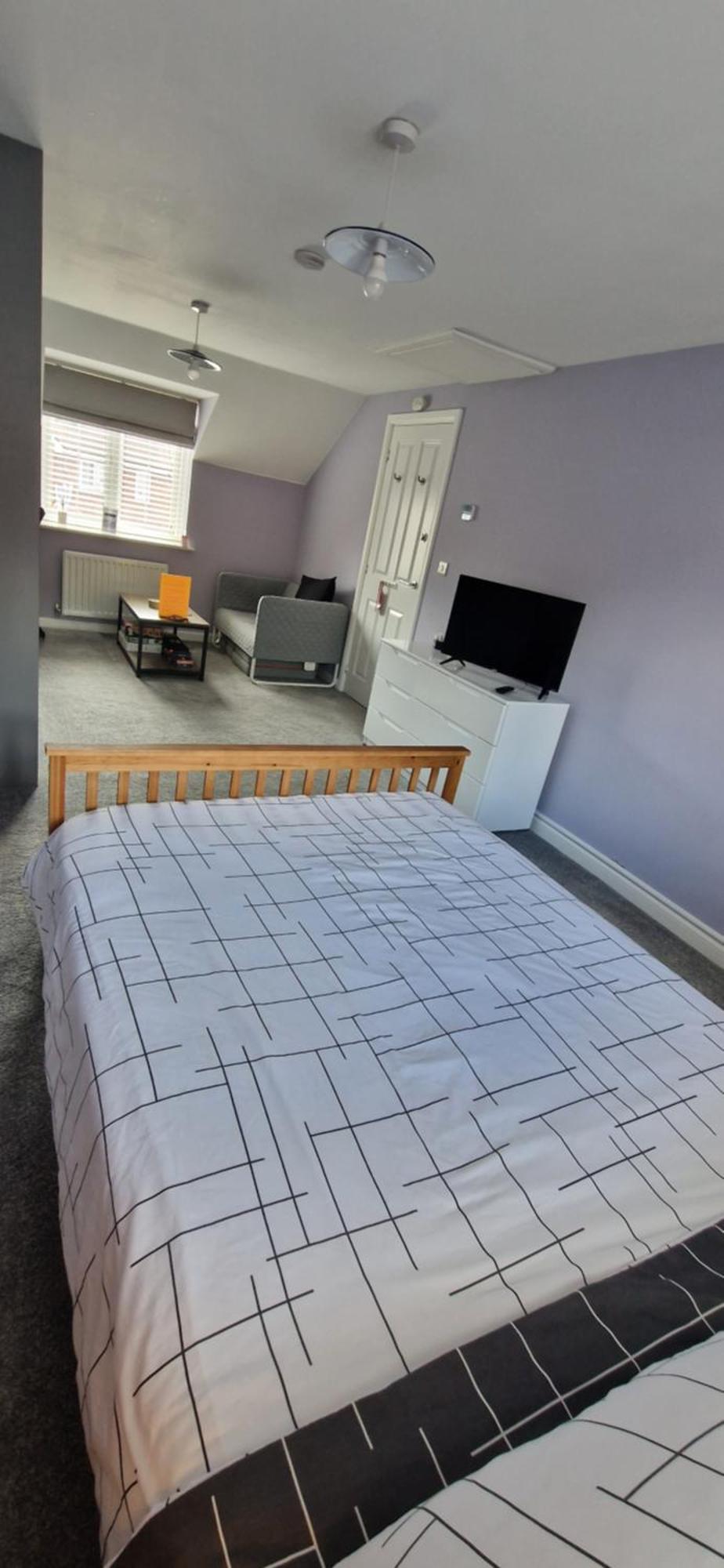 Double B&B Room In Southwater With Private Bathroom And Parking Экстерьер фото